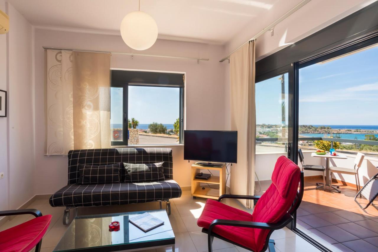 Caravella Luxury Apartments Palaiochora Luaran gambar