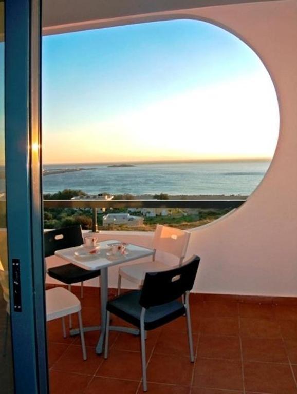 Caravella Luxury Apartments Palaiochora Luaran gambar