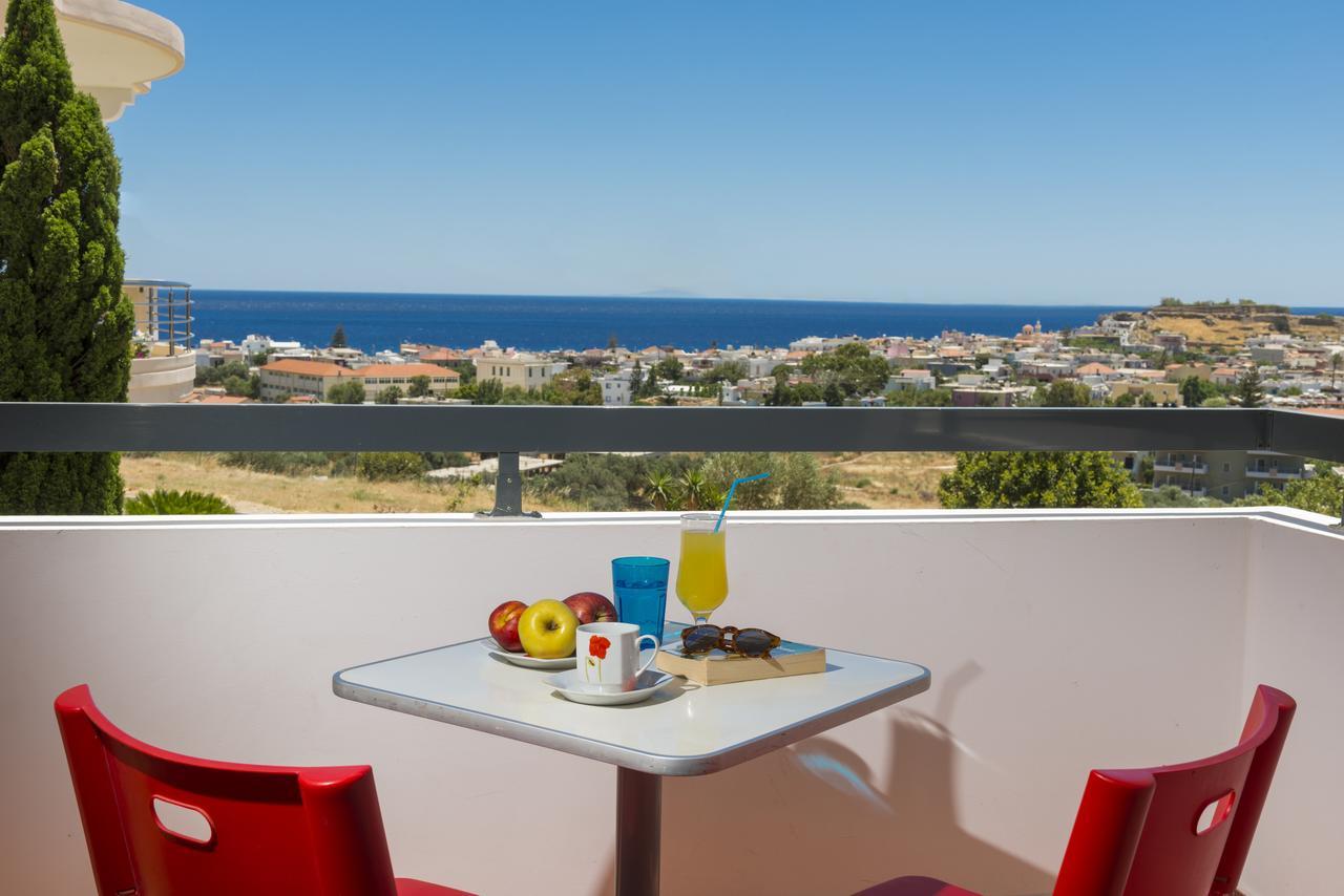 Caravella Luxury Apartments Palaiochora Luaran gambar