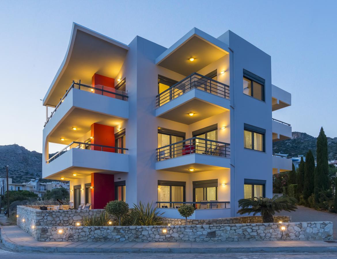 Caravella Luxury Apartments Palaiochora Luaran gambar