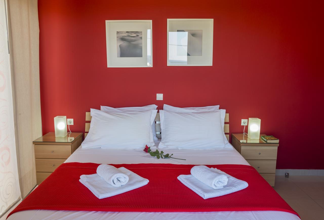 Caravella Luxury Apartments Palaiochora Luaran gambar
