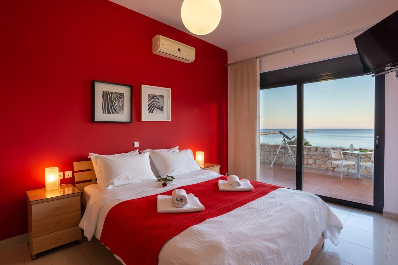 Caravella Luxury Apartments Palaiochora Luaran gambar